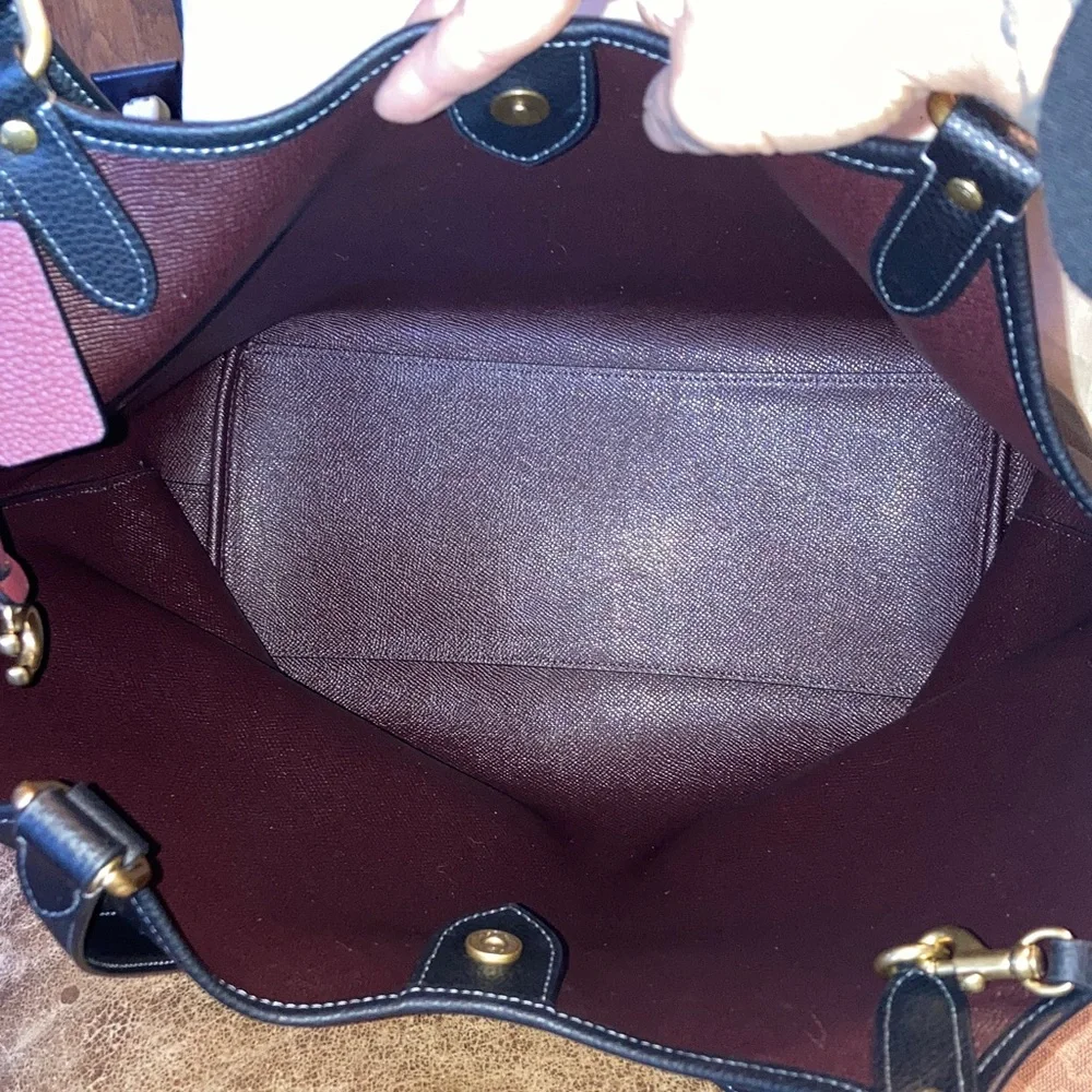 Coach Black Leather day tote Bag with detachable clutch and gold accents . - Picture 7 of 9